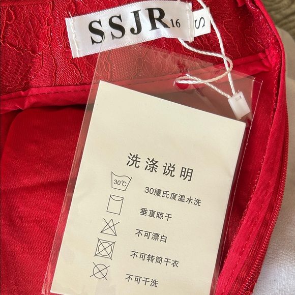 Classic Red Cheongsam-Style Dress size S - Picture 12 of 12